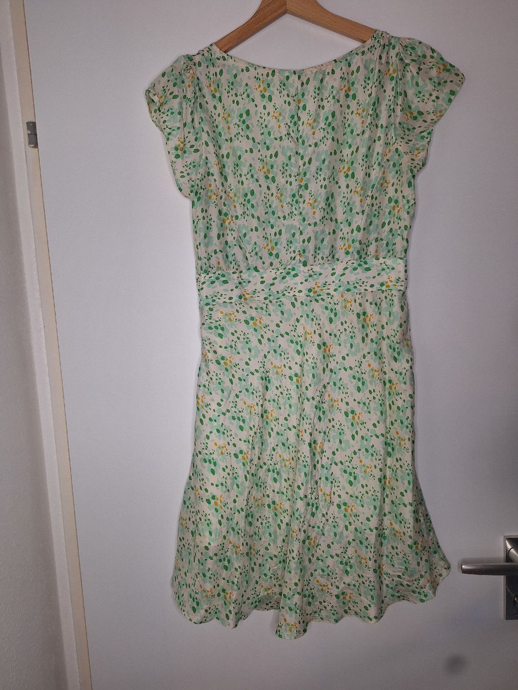 Kleider: Sommerkleid grün 100% Seide Grösse S – Neu (gemäss Beschreibung) aus Adlikon b.Regensdf von che_xxb9 5