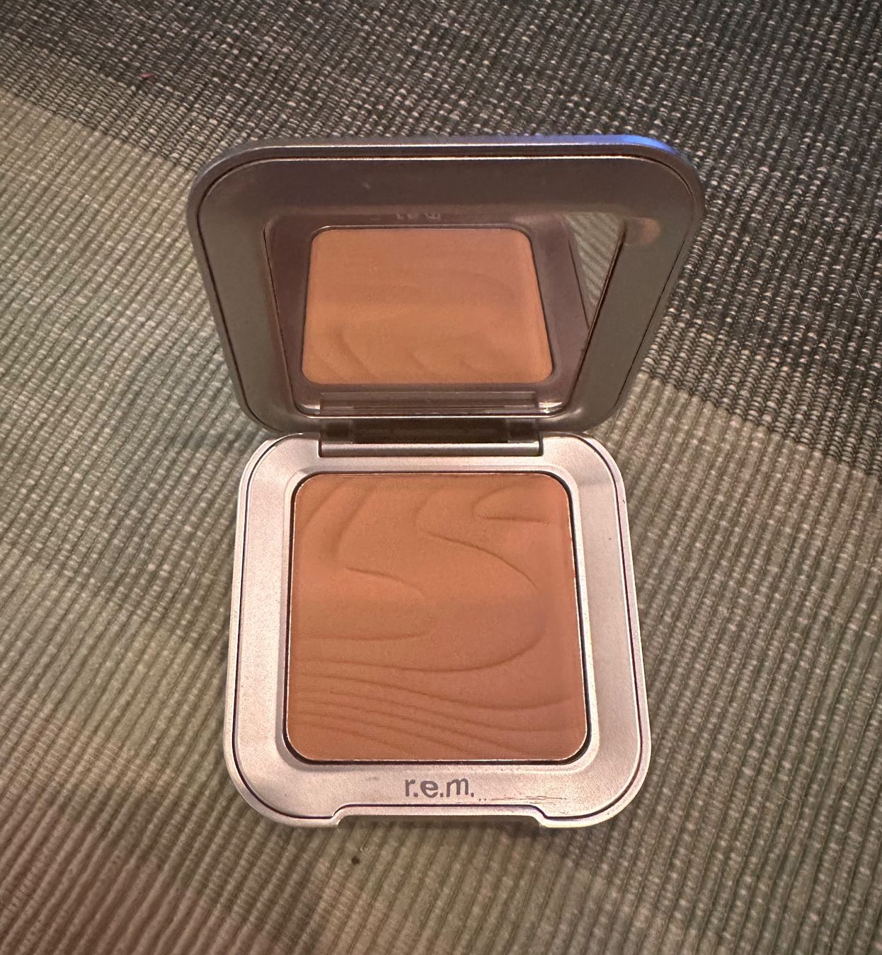 Make-up: Bronzer R.E.M Beauty – Usato da Baulmes venduto da cecile2201