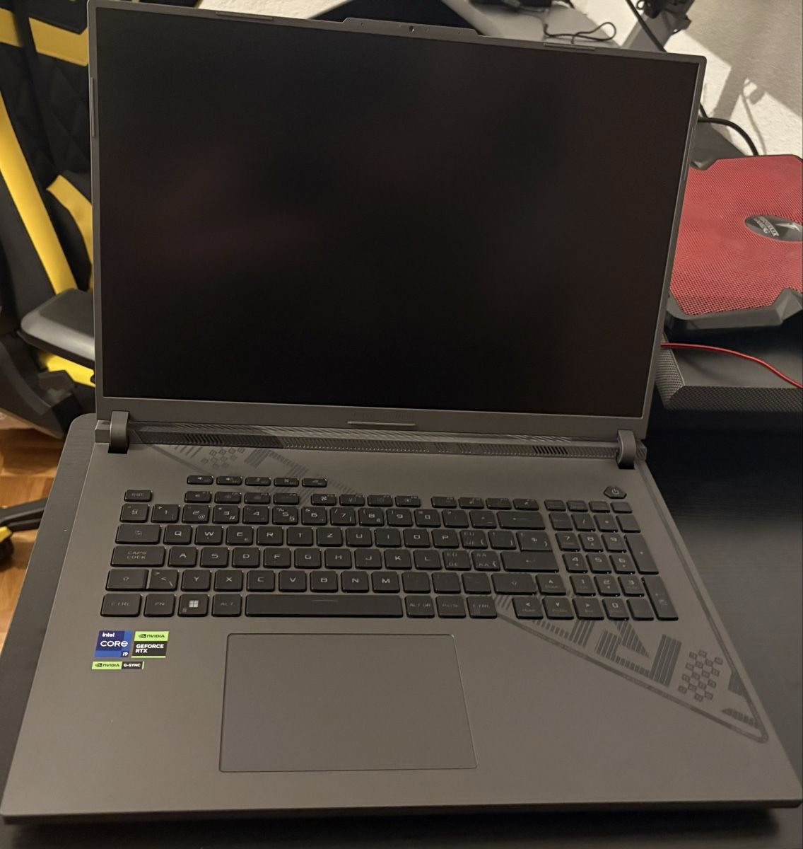 Asus Notebooks: Asus Rog Strix G18 G814JZ – Gebraucht aus Lausanne von mat_dg98 1