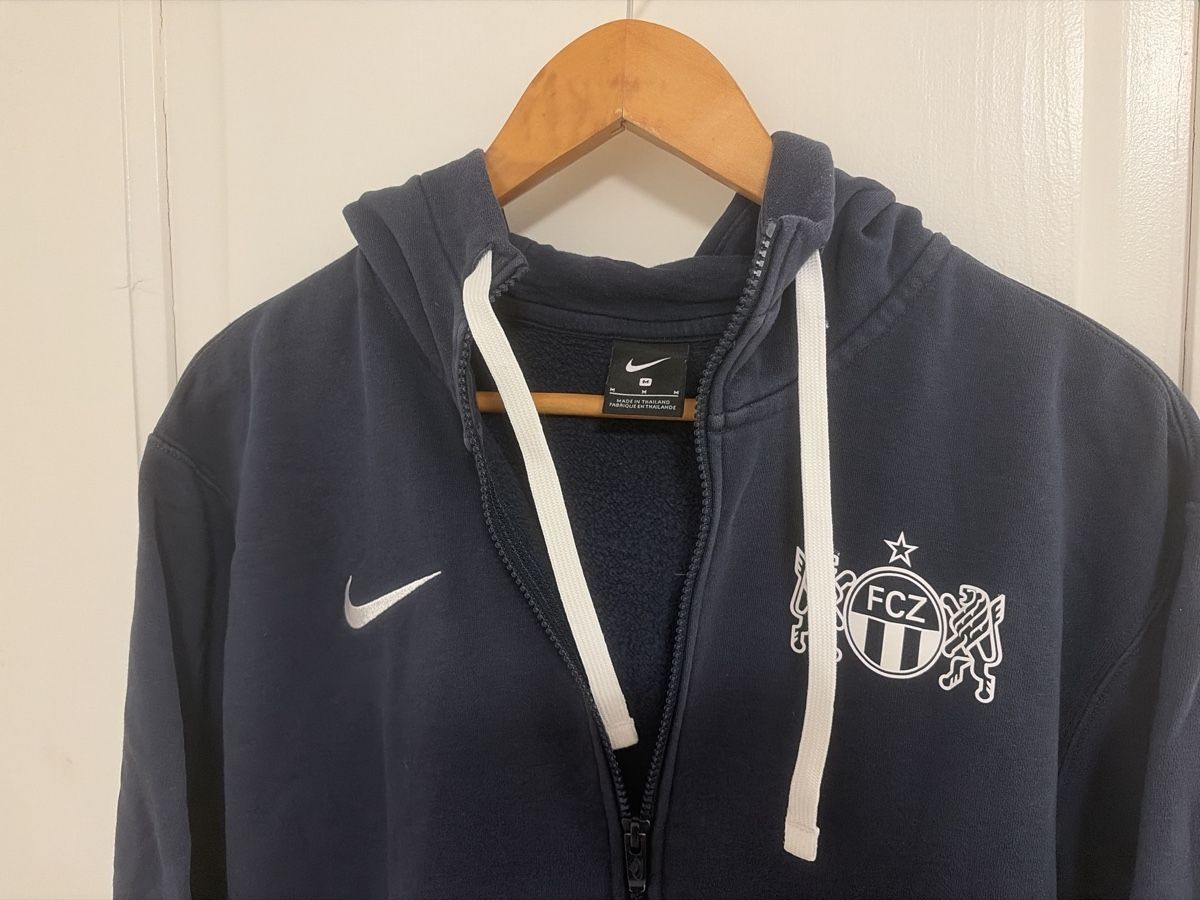 Nike Giacche: FCZ Kapuzenpullover  – Usato da Zürich venduto da gaminev 1