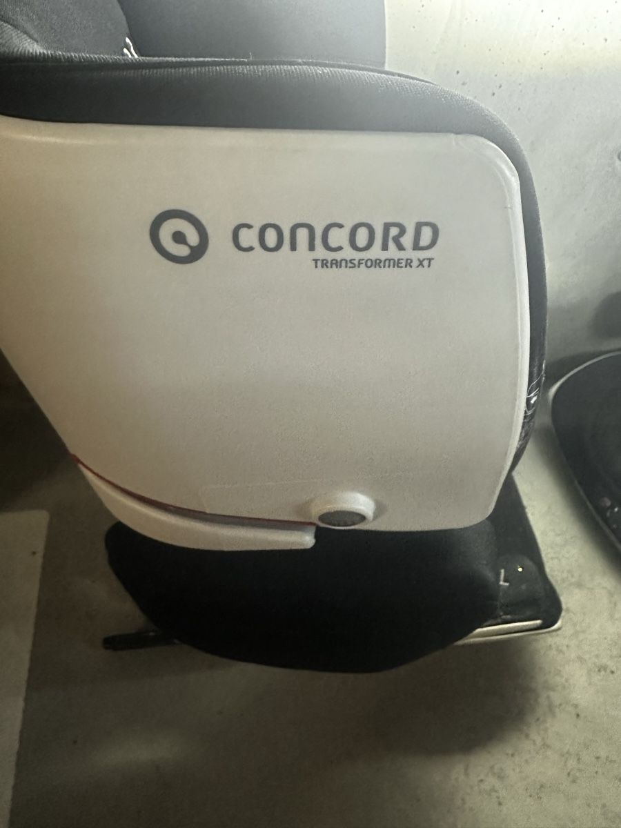 Concord Seggiolini per auto: Concord Transformer XT Autositz schwarz weiss – Usato da Liestal venduto da ell_6xc7