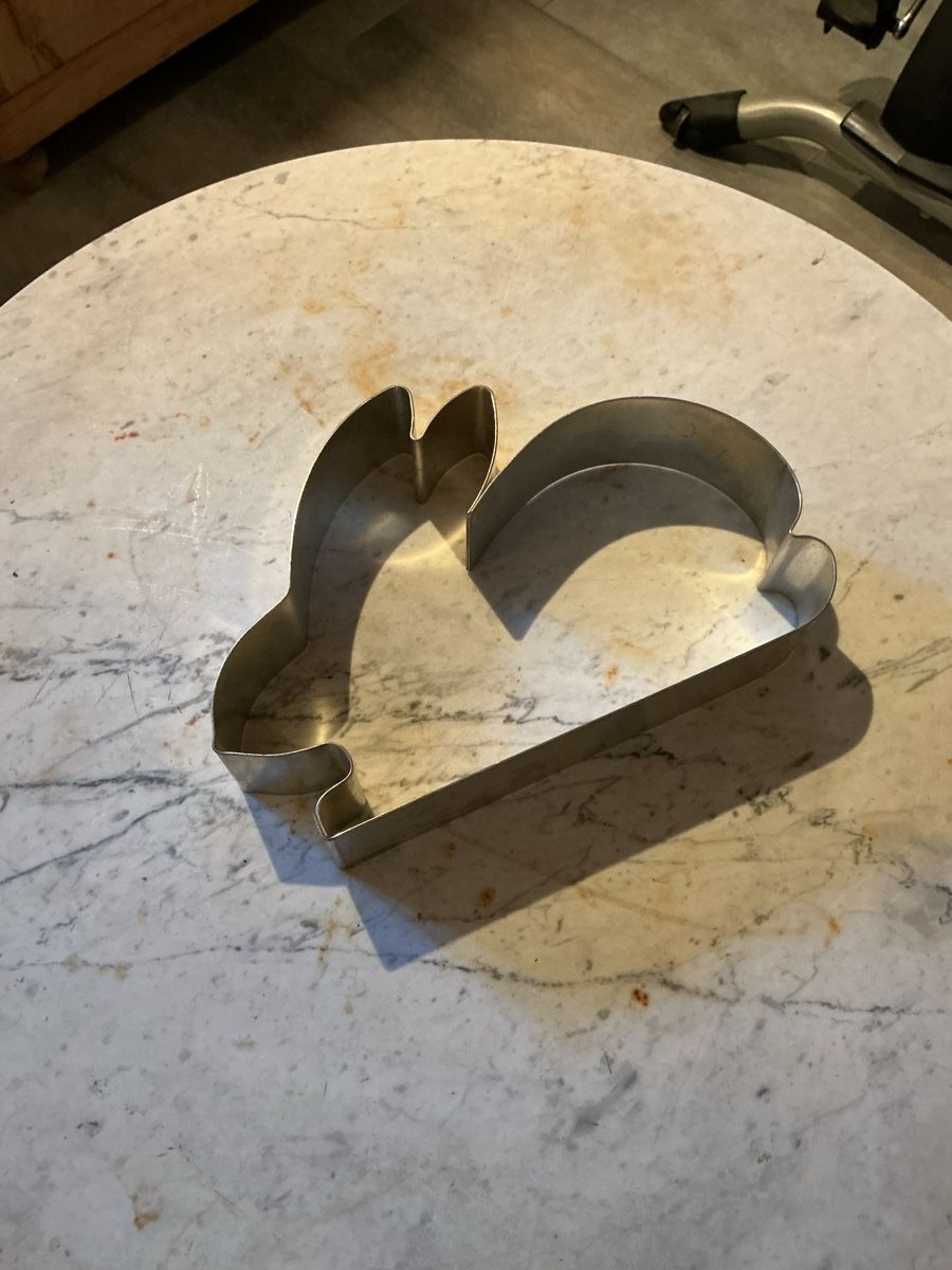 Backformen: Backform Hase, Metall, guter Zustand  – Gebraucht aus Tamins von juliahauserbalog
