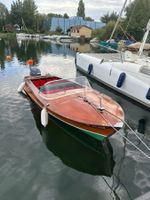 Bateau en bois classique
