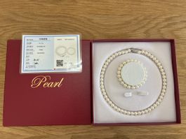 Elegantes Perlenset Halskette & Armband in Box