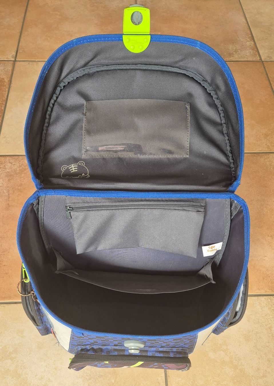 Borse & Zaini: Cartable - Sac à dos école enfant – Usato da Les Geneveys-sur-Coffrane venduto da Largowinch 2