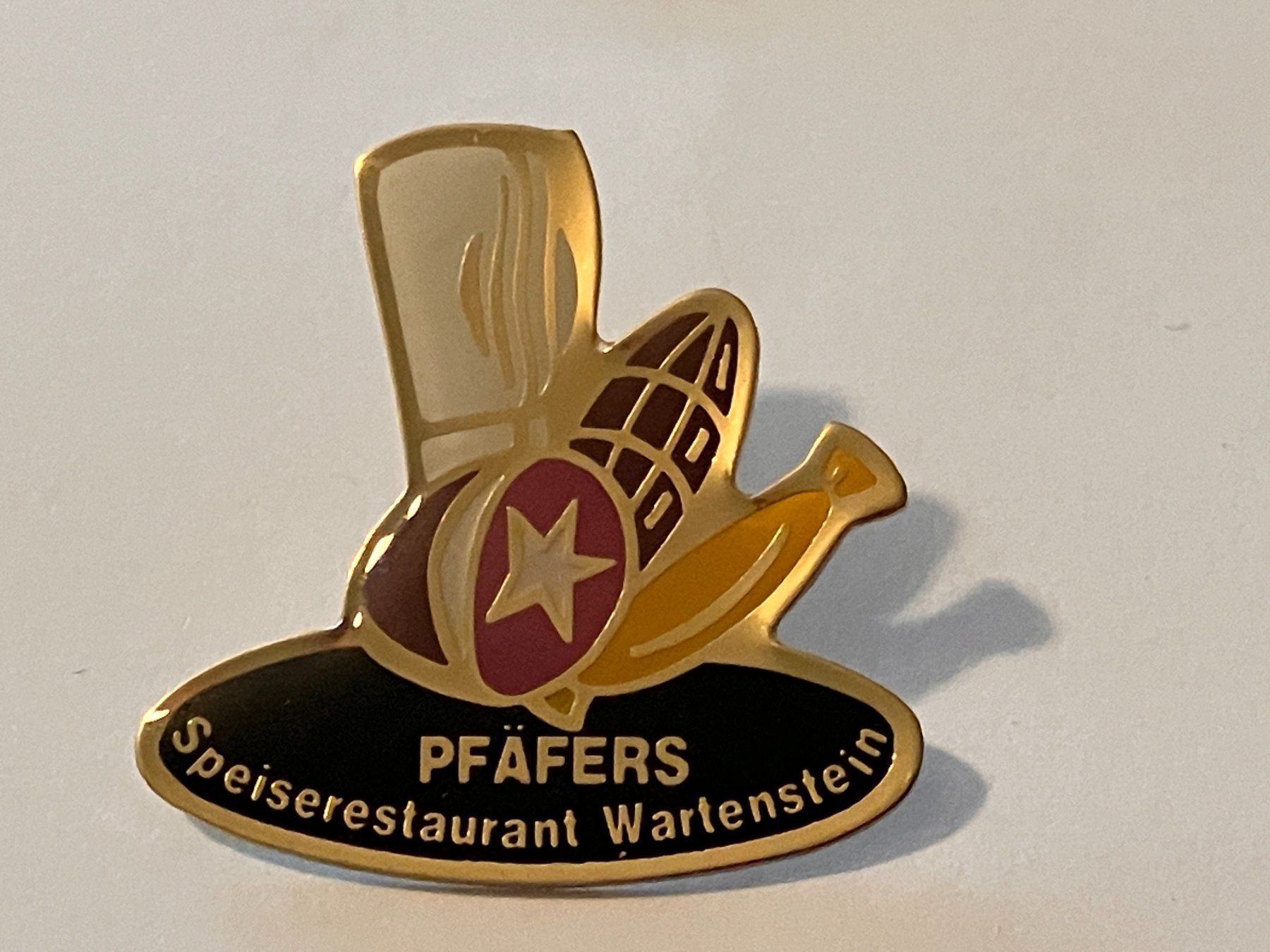 Placchette & Badge: 1 Pin Speiserestaurant Wartenstein Pfäfers – Usato da Basel venduto da djwwpp
