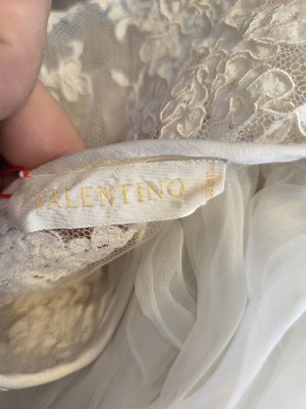 Valentino Tops: Valentino Lace Top – D'occasion à Zürich par finesse.shop 4