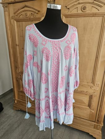 schönes Strandkleid, Pareo, Pranella