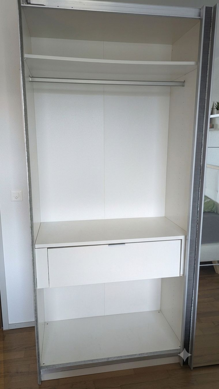 Ikea Armadi: IKEA Pax Schrank (Anthrazit/Spiegel) – Usato da Winterthur venduto da fel_ms22 2