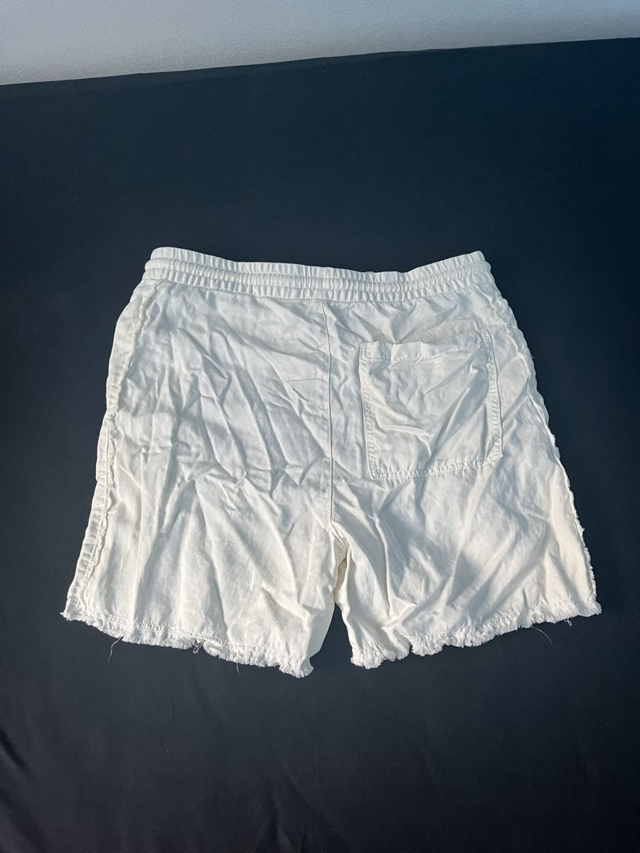 Zara Pantaloni: Zara shorts size M – Nuovo (secondo la descrizione) da Thalwil venduto da Nvani0502 2