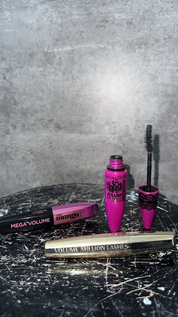 Make-up: maybelline new york - false lash volume express mascara – Nuovo (secondo la descrizione) da Oftringen venduto da tola19 1