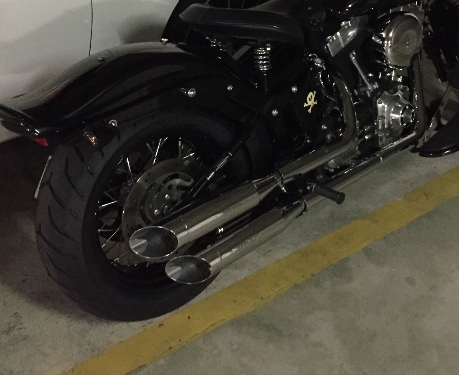Harley-Davidson Chopper: Harley Davidson Cross Bones FLSTSB Softail – Usato da Dättwil AG venduto da Moneybrand 4