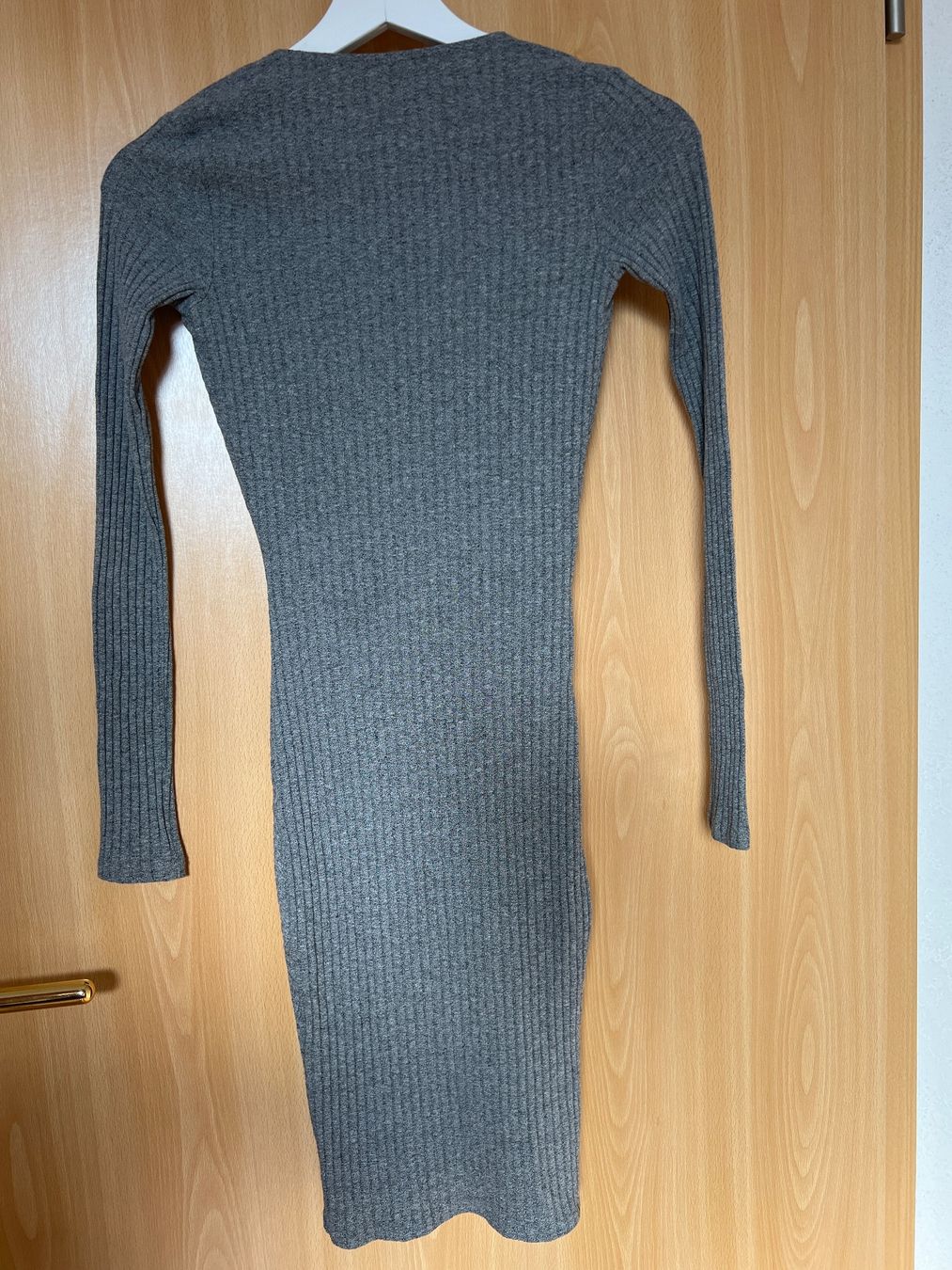 Kleider: Graues Strickkleid Gr. XS – Neu (gemäss Beschreibung) aus Brugg AG von NathalieN 1