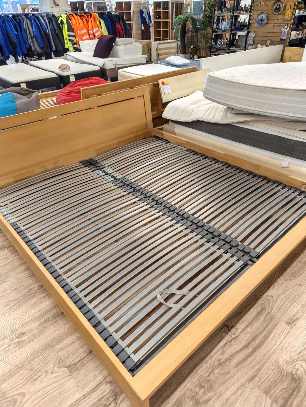 Team7 Betten: Bett Team 7 Lunetto – Gebraucht aus Basel von bk_brockibasel
