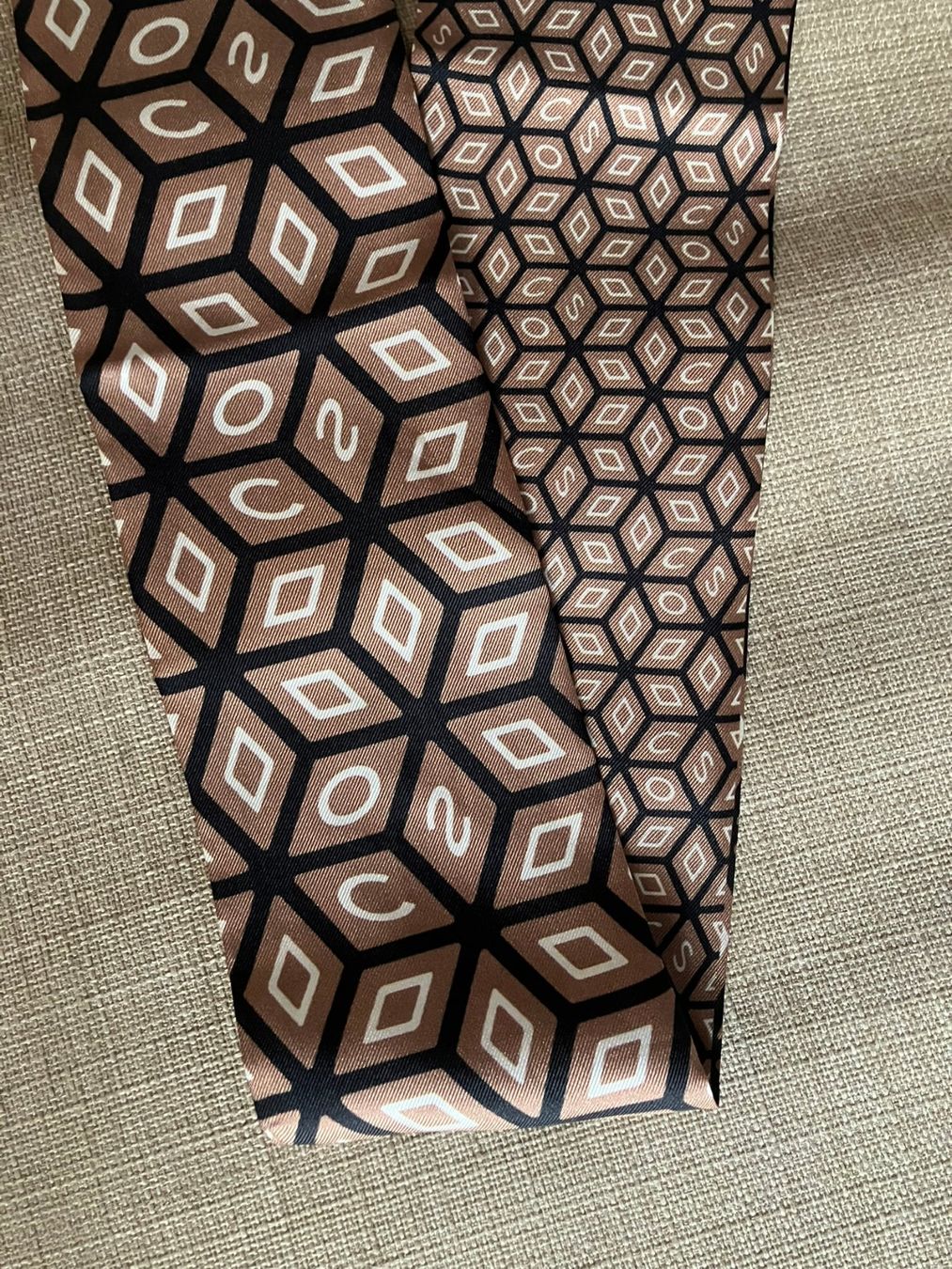 Cos Foulard & Sciarpe: COS Foulard - NEU – Nuovo e nell'imballaggio originale da Winkel venduto da Studi66 3