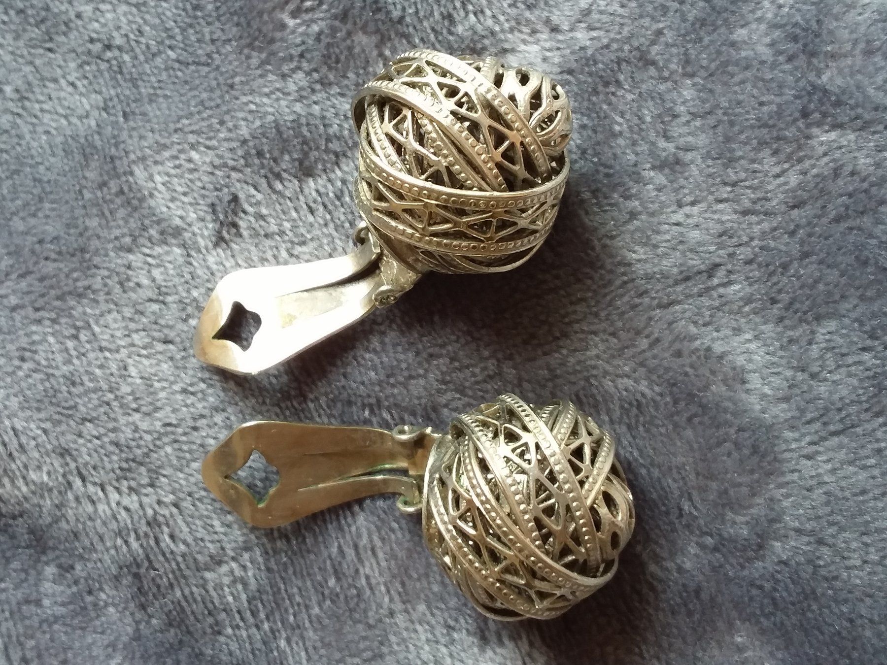 Orecchini pendenti & Orecchini a lobo: Vintage silbrige Kugeln Ohrclips – Usato da Zürich venduto da sanwit 2
