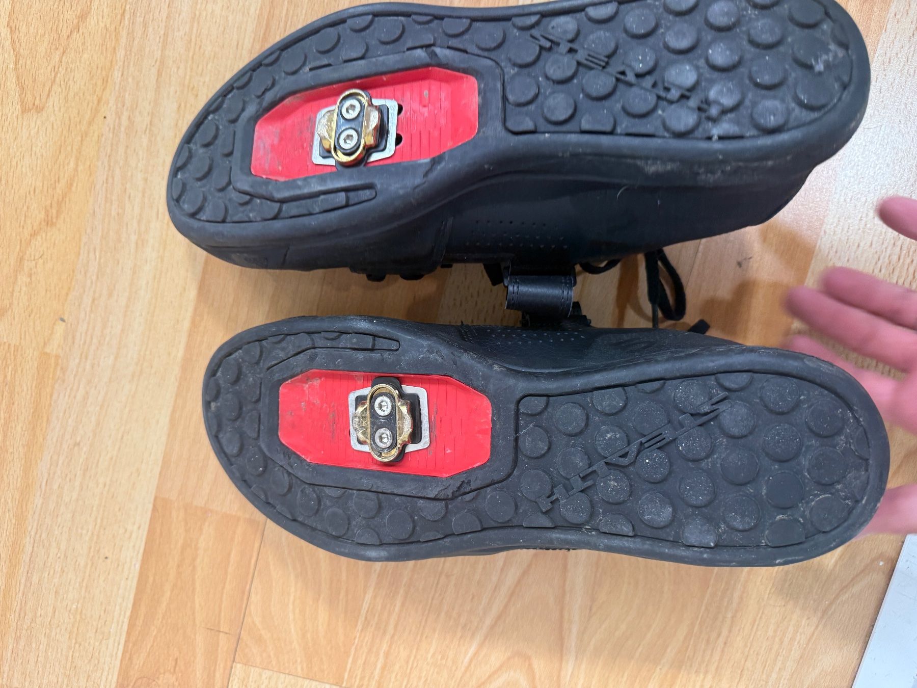Five Ten Herrenschuhe: Adidas Five Ten Schuhe – Gebraucht aus winterthur von roman1990 1