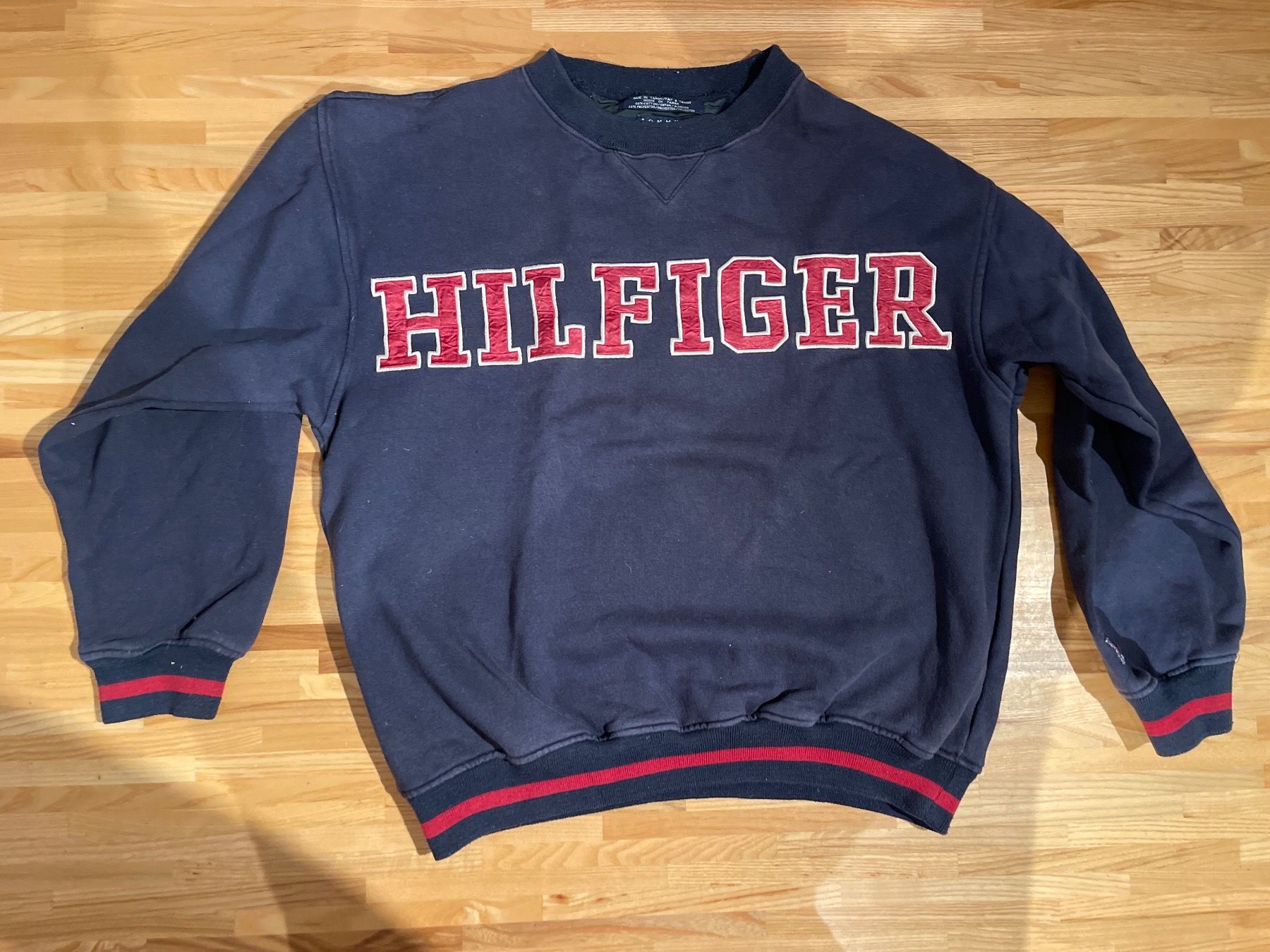 Tommy Hilfiger Maglioni & Felpe: Pullover Hilfiger Grösse S – Nuovo e nell'imballaggio originale da Wettingen venduto da Kawasaki987