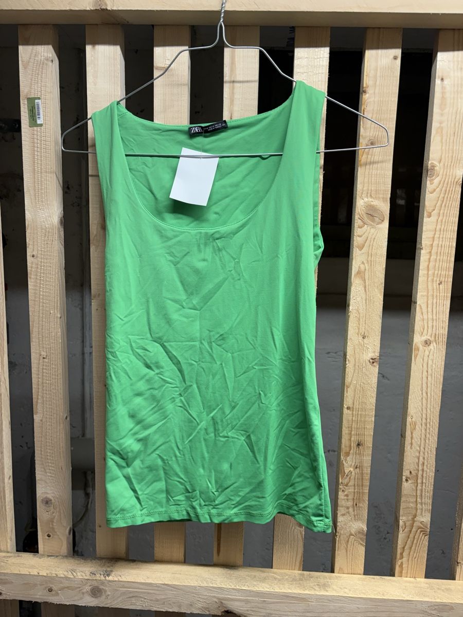 Lotti di vestiti: Kleiderpaket Oberteile M - ZARA MASSIMO DUTTI – Usato da Zürich venduto da chloe26 9