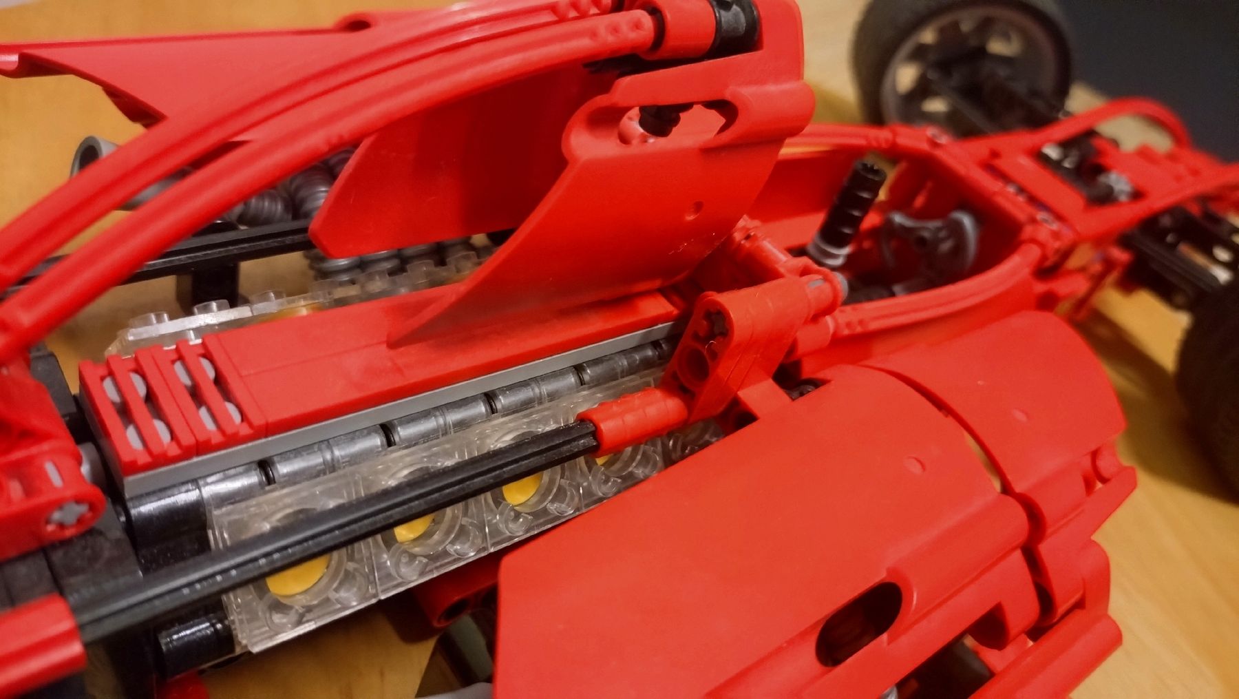 Lego Kit di costruzioni: Ferrari F1 Lego Technic  – Usato da Farvagny-le-Grand venduto da LaCaverne 8