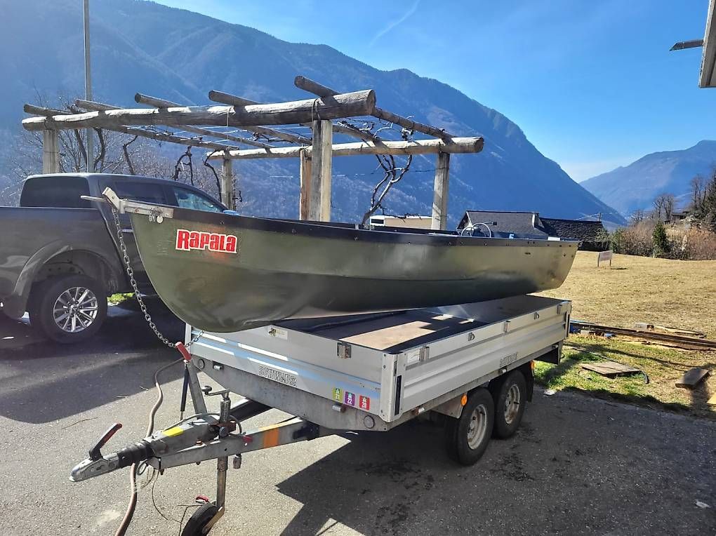 Barche: VENDO BARCA A MOTORE 4 XV – Usato da Roveredo venduto da fau_5lp7 4