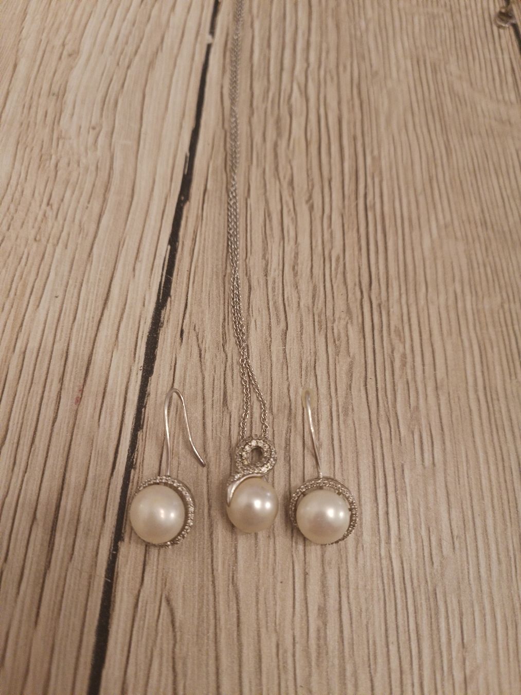 Esprit Colliers: Kette mit Ohrenringli – D'occasion à Therwil par Lali1921