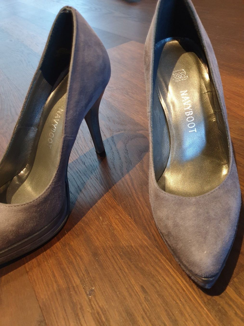 Navyboot Scarpe da donna: Navyboot Higheels, Gr. 36 – Usato da Rütihof venduto da tweedy123 4