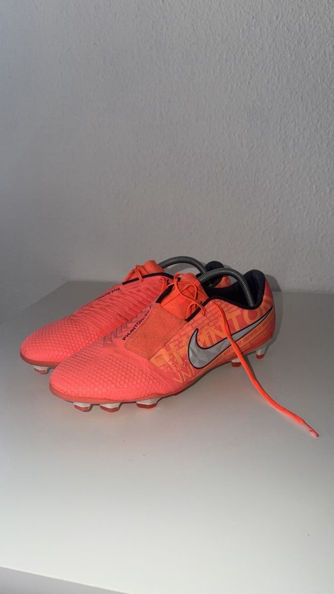 Nike Scarpe da uomo: Nike Phantom Venom Elite UK 9.5 / EU 44.5 – Nuovo (secondo la descrizione) da Biel/Bienne venduto da CardSellee