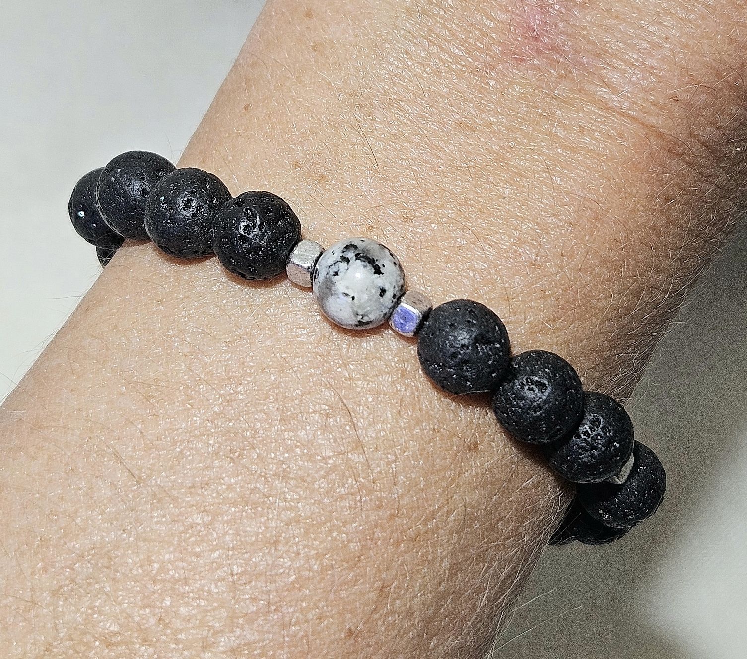 Bracciali & Braccialetti: schlichte Lavastein Armk. - Spendenaktion – Nuovo (secondo la descrizione) da Unterkulm venduto da Nachtigall 1