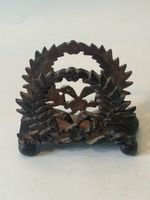 Kleiner dekorativer Briefständer / Kartenhalter Metall