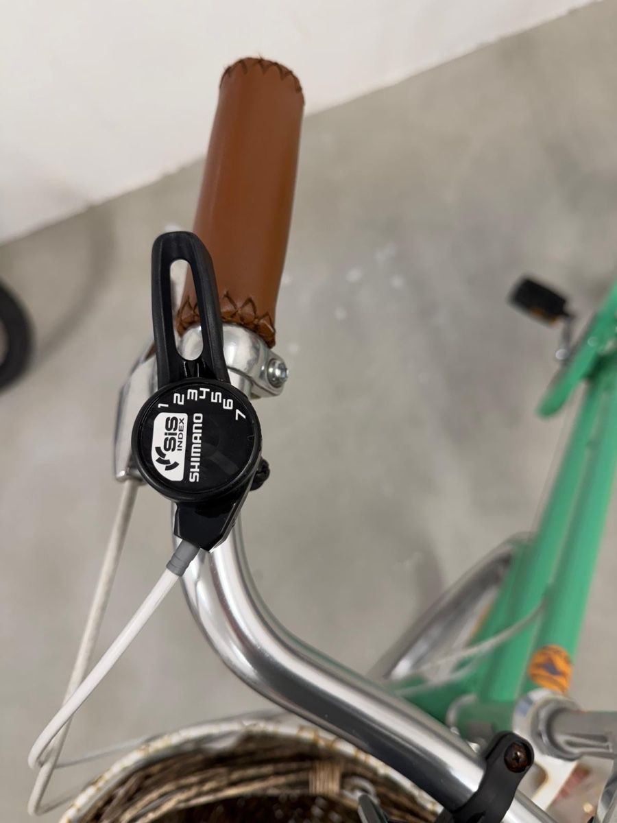 Biciclette: Mintgrünes Stadtrad mit Korb – Usato da Wettingen venduto da rschibli01 7
