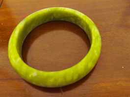 Jade Armreif, neu, Innen Durchmesser 6cm