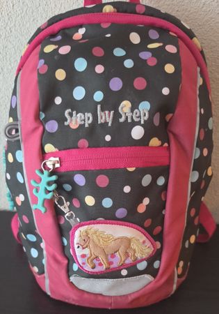 Kinderrucksack Step by Step Punkte Pferde Motiv gebraucht