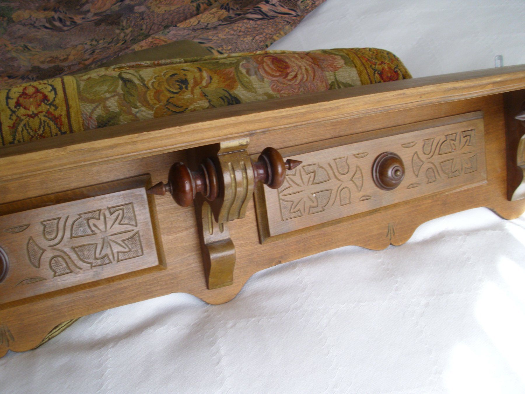 Articoli in legno: Etagere Nussbaum, Jugendstil – Usato da Oberengstringen venduto da EAK11 2