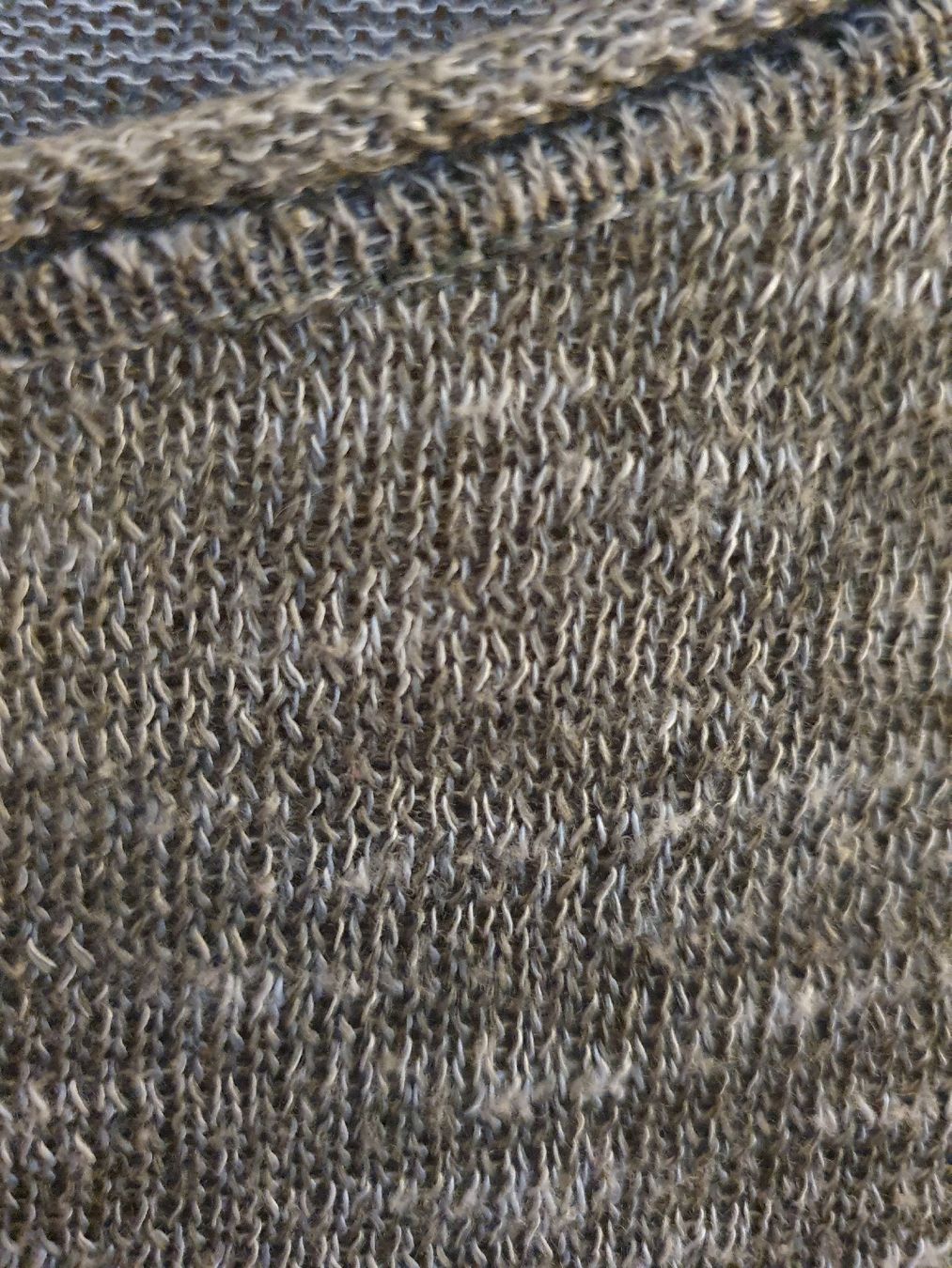 Maglioni & Felpe: Cooler Pulli, graumeliert, Gr. M, bequem und stylisch – Usato da Hittnau venduto da SirKahn 3