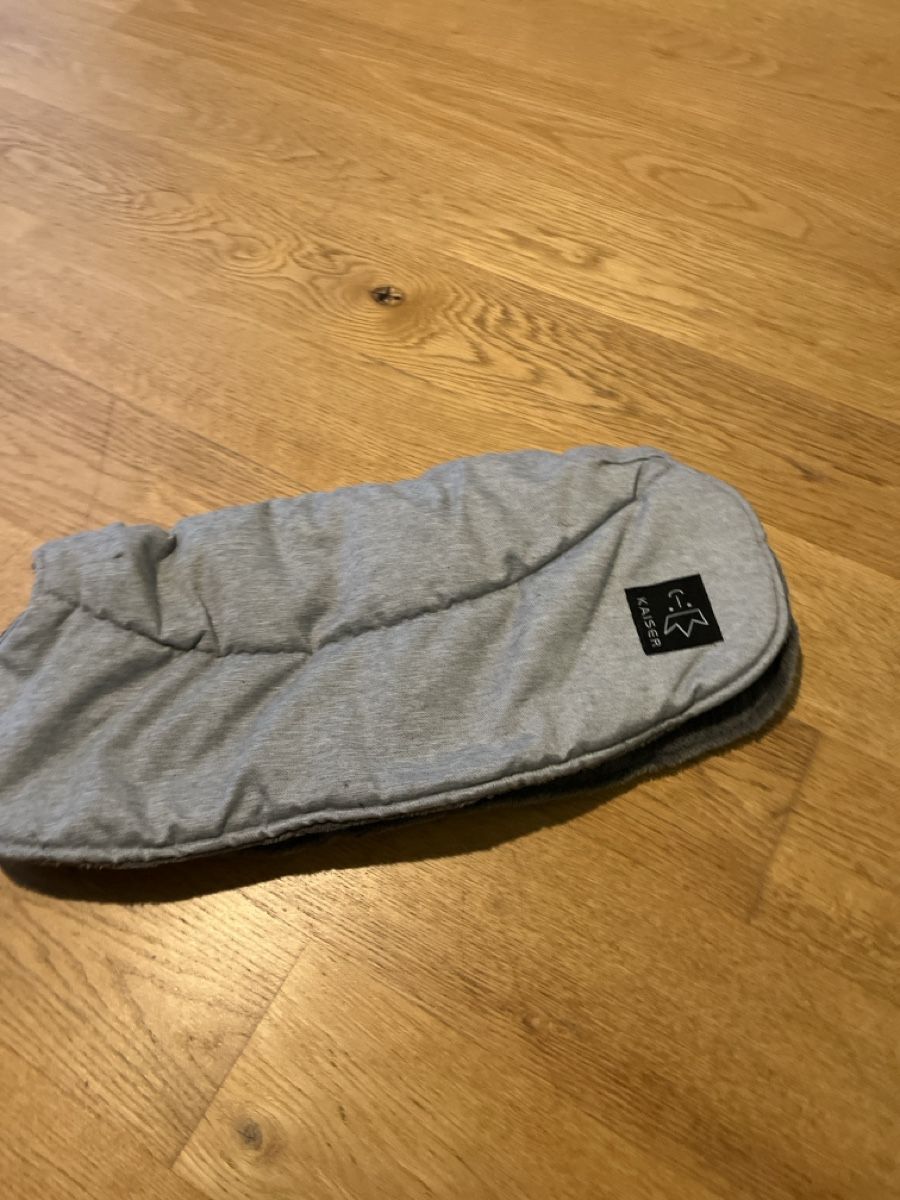 Kaiser Altro in  Abbigliamento & Accessori: Handwarmer for Kinderwagen – Usato da Pfäffikon ZH venduto da 45v_8w27 1