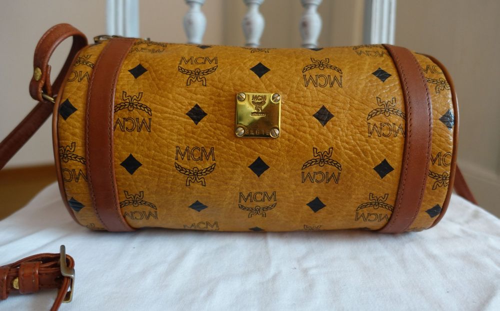 Mcm papillon best sale