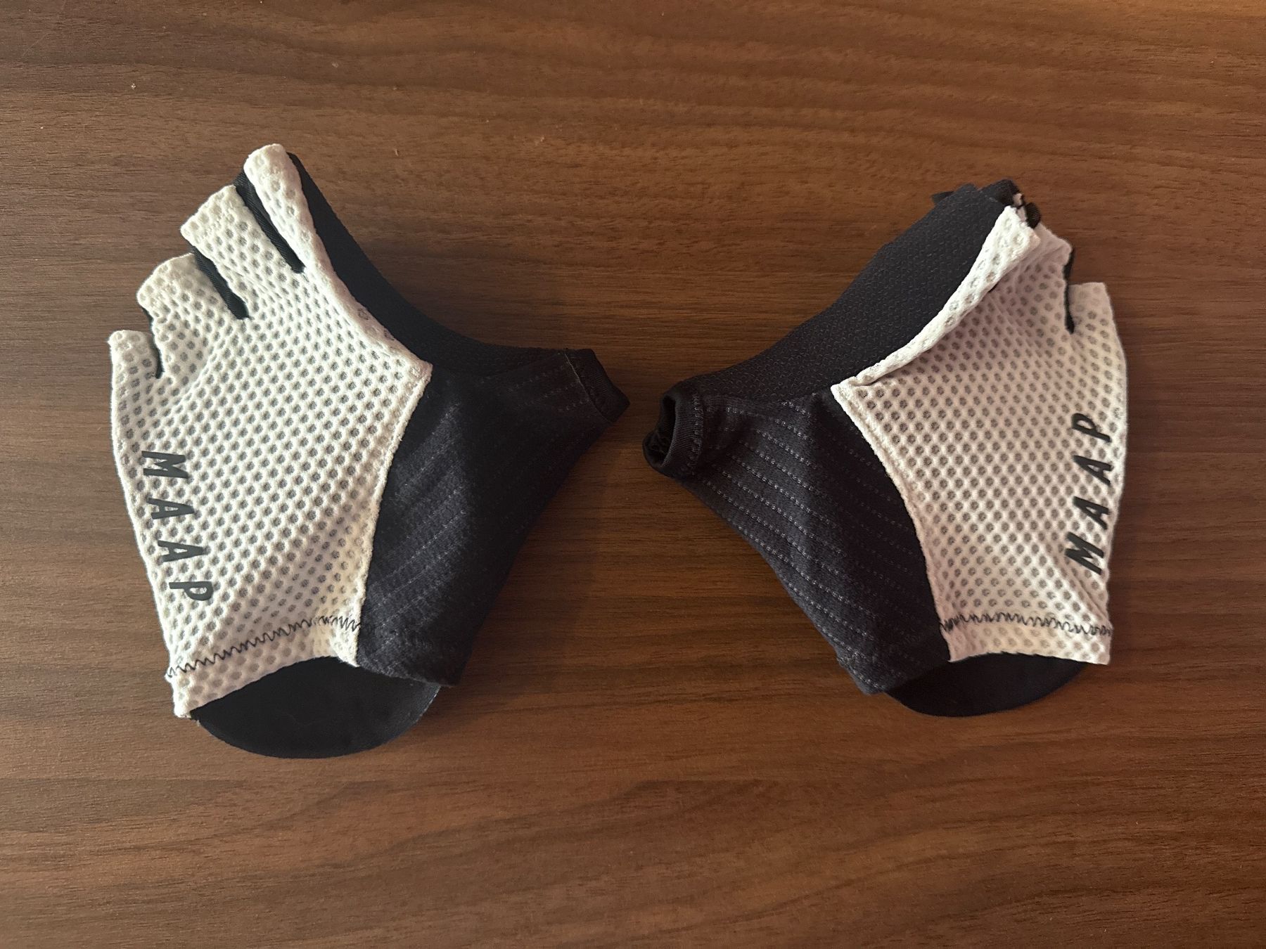 Gants & mitaines : MAAP Cycling Gloves L – D'occasion à Glattbrugg par dmi_9zvn