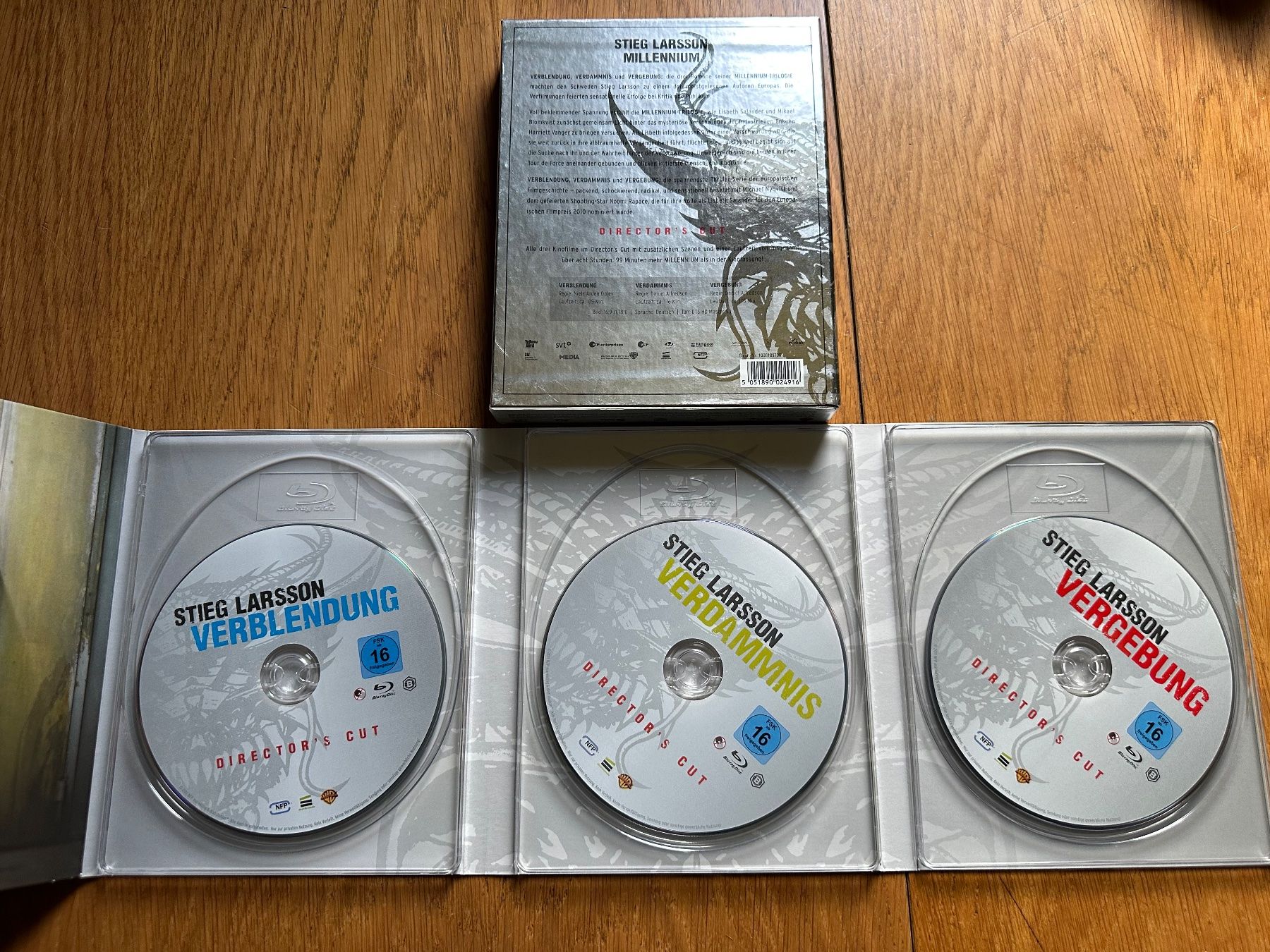 Tutti i DVDs: Stieg Larsson Millennium Trilogie Bluray Box – Usato da Benken ZH venduto da Audi-erich 2