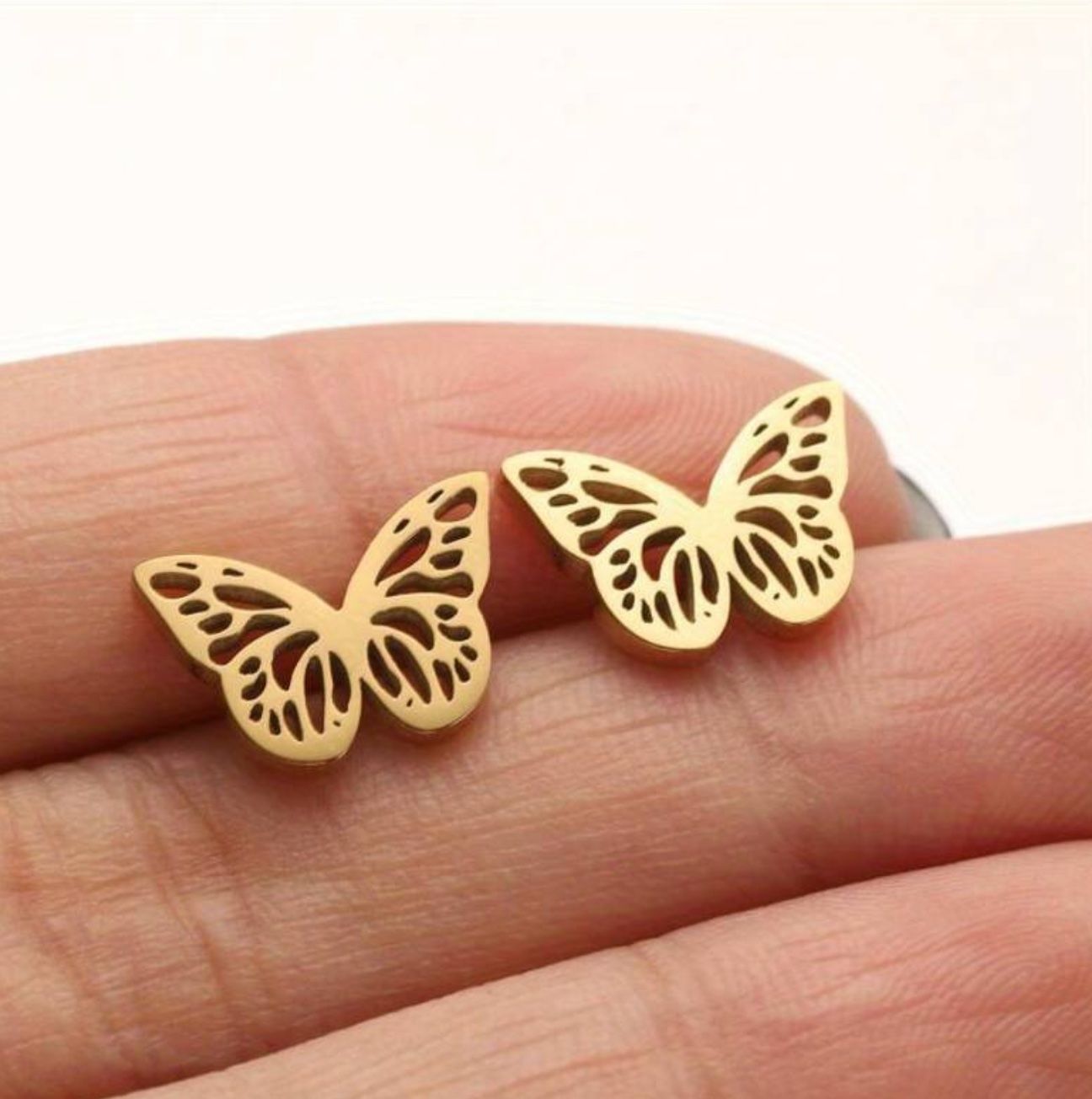 Boucles d'oreille: Ohrenstecker Schmetterling goldig – Neuf avec emballage d'origine à Laufen par Bellavitaboom 1
