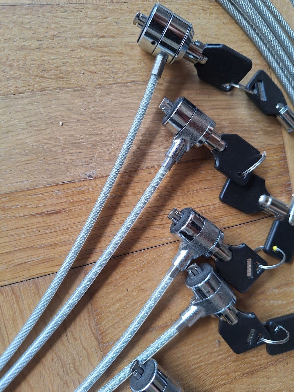 Kabel: Lot de 8 câbles de sécurité pour ordinateur portable – Neu (gemäss Beschreibung) aus Chêne-Bougeries von xchrysalide 4
