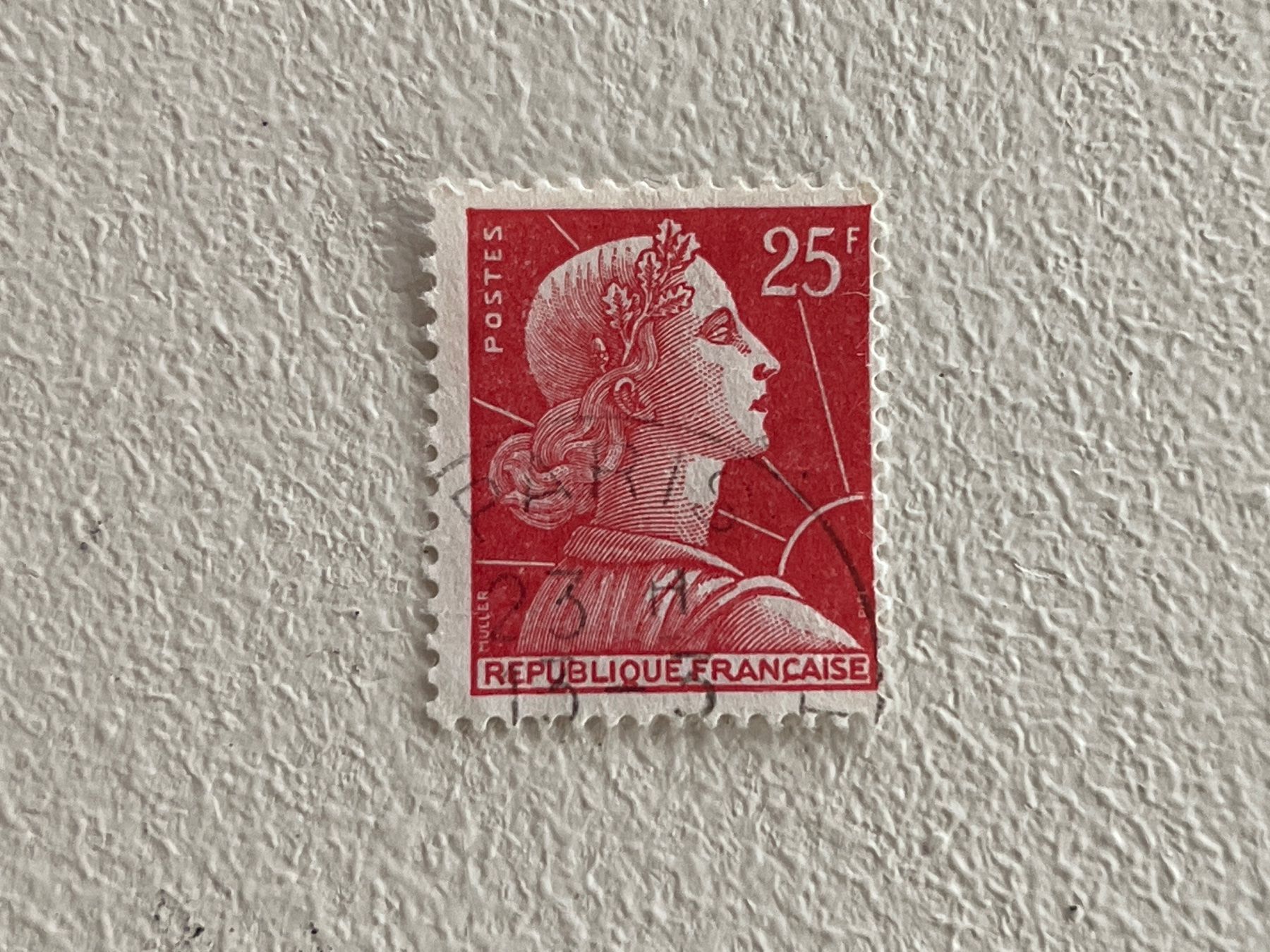 Tutti i francobolli: France Briefmarken (Gratis-Versand) – Usato da Chiasso venduto da AzenYa