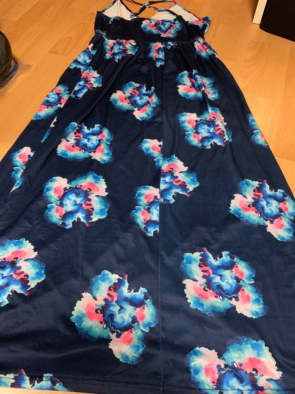 Robes: Jolie robe longue d’été taille M – D'occasion à MEYRIN par Gwendo10 1