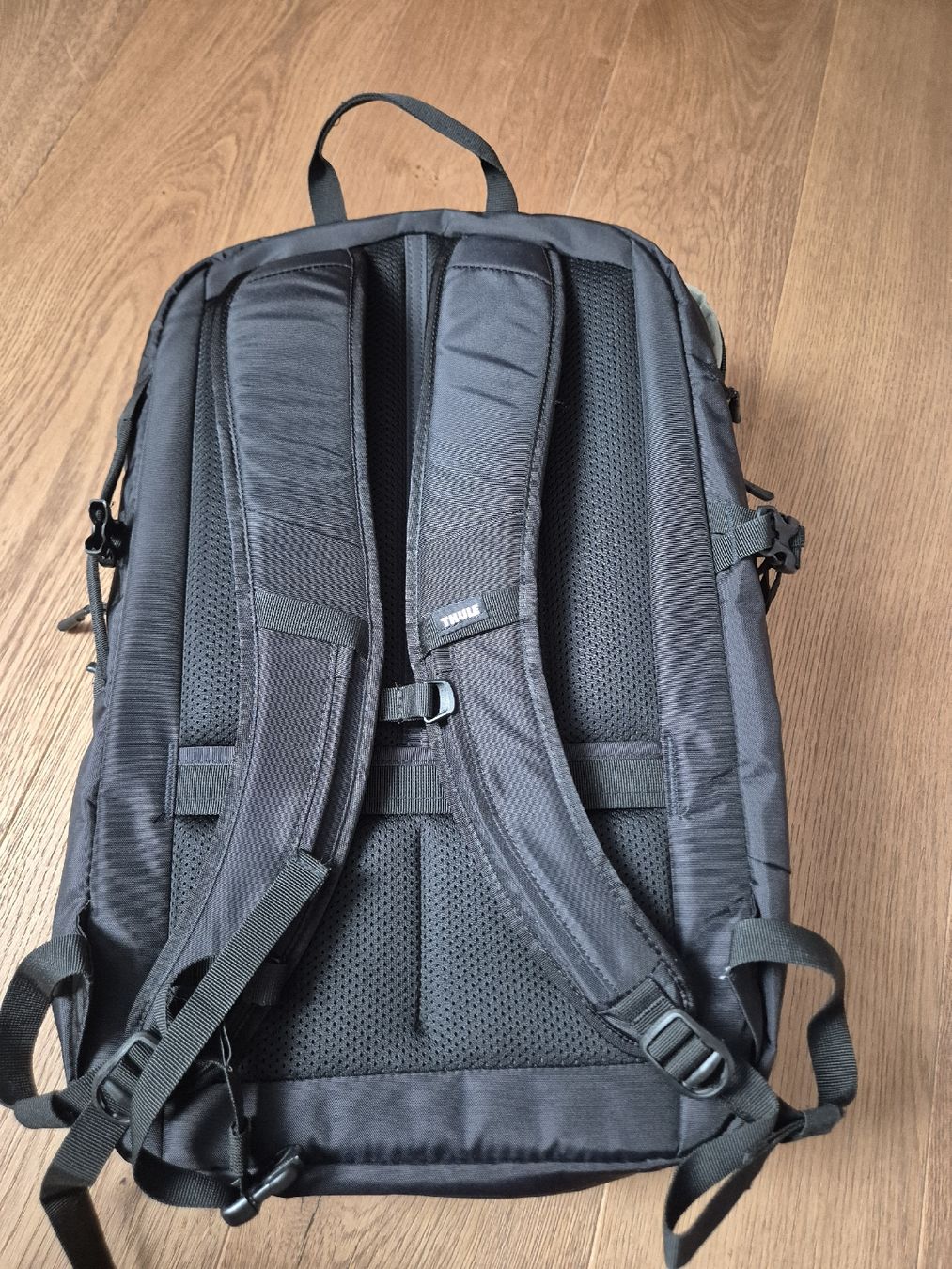 Rucksäcke: thule backpack 26l – Gebraucht aus Ostermundigen von Louhdezd 3