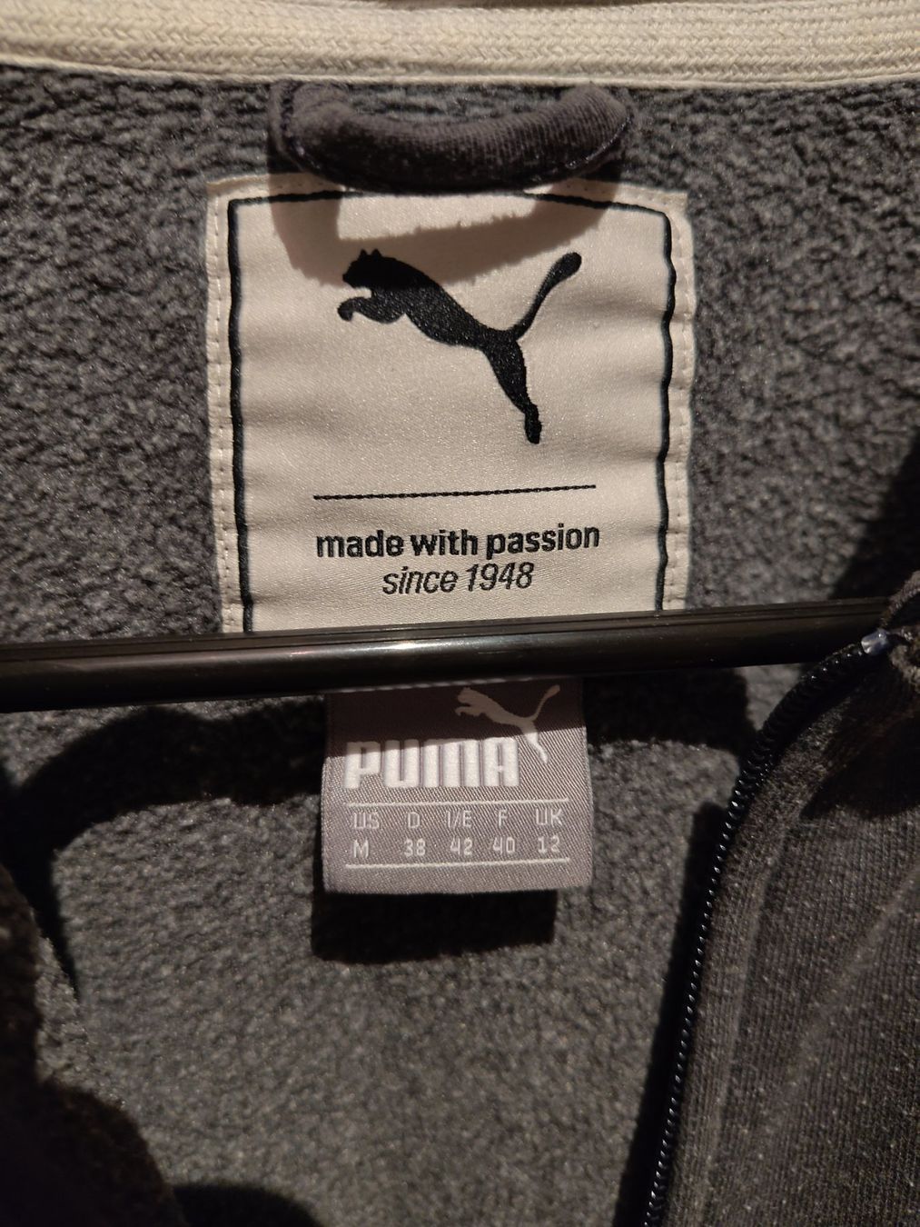 Puma Maglioni & Felpe: Hoodie-Jacke – Usato da Bern venduto da Linii 3