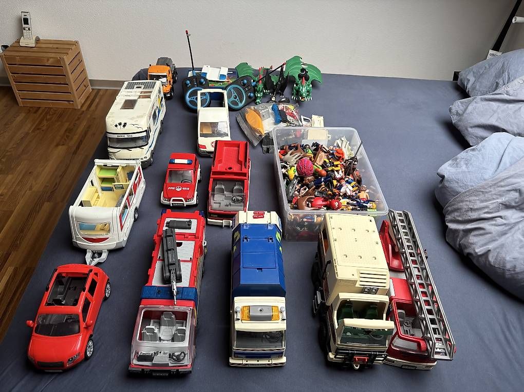 Playmobil Giocattoli: Grosse Playmobile sammlung – Usato da Langendorf venduto da Tbejda