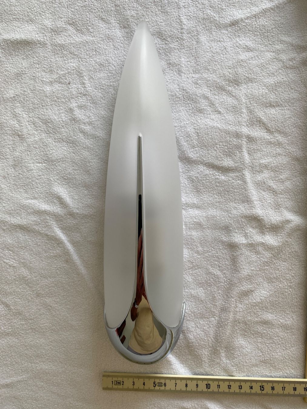 Lampade: Schöne mattglas Wandlampe mit Chromelement – Usato da Maur venduto da privat101