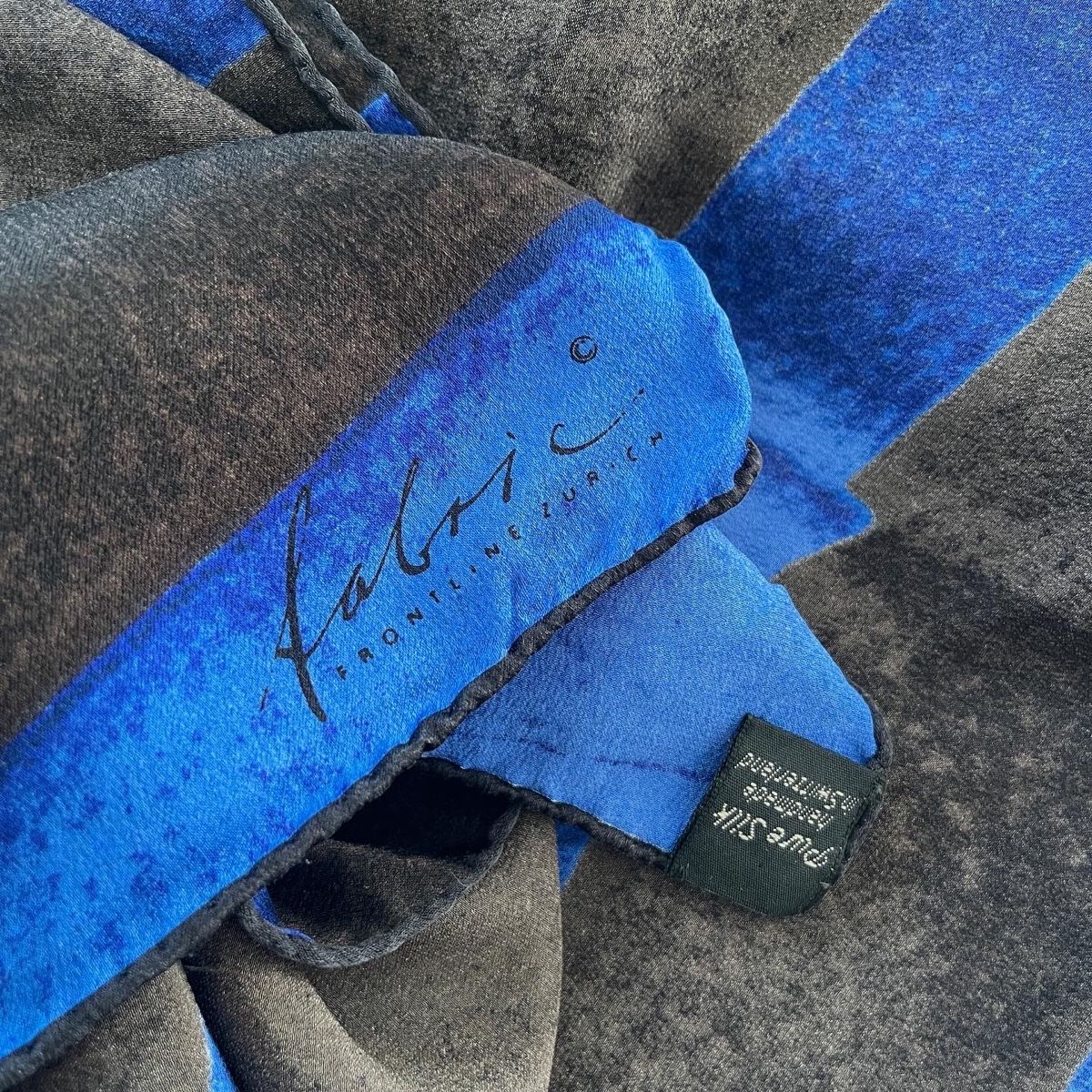 Fabric Frontline Foulards, Tücher & Schals: FABRIC FRONTLINE Silk Scarf – Neu (gemäss Beschreibung) aus Freienbach von Avviivva_Shop 4