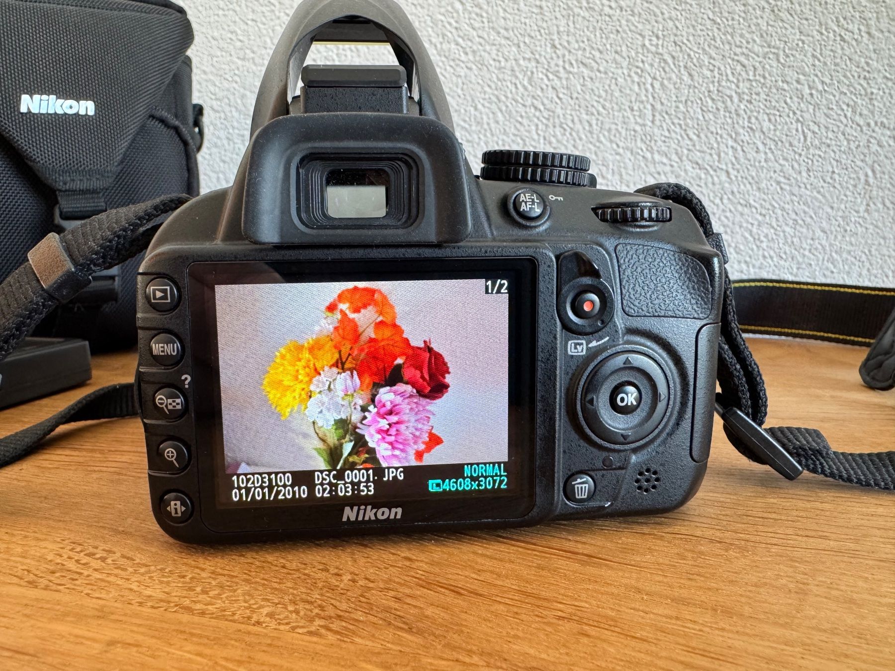 Nikon Fotocamera: Nikon D3100 – Usato da Frauenfeld venduto da mani.s 4