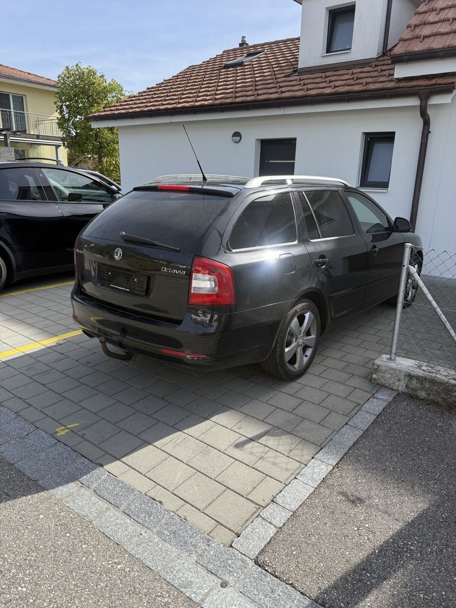 Skoda Automobili: Skoda Octavia 1.8 4x4 – Usato da Münchenbuchsee venduto da Prince335 1